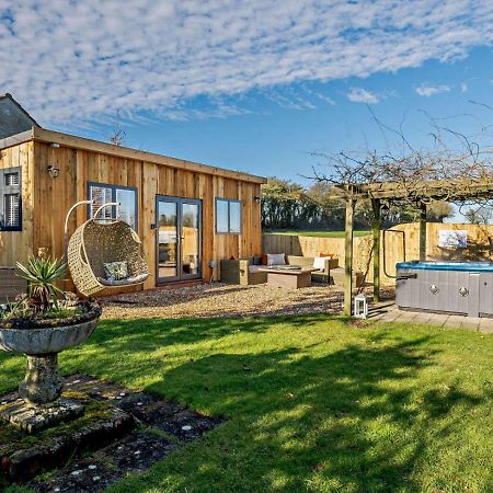 Log Cabin Near Bath Chippenham  Exterior foto